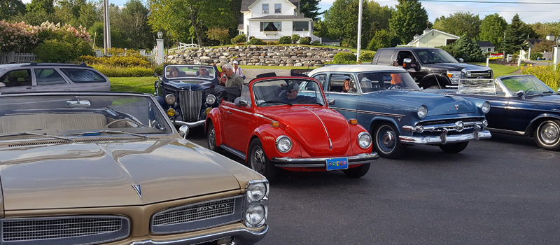 Classic cars at Colonial Gables