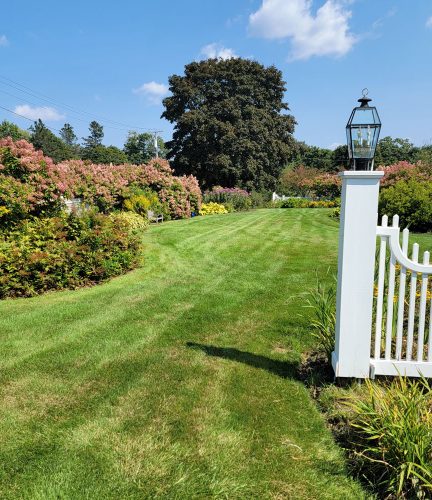 Colonial Gables Grounds