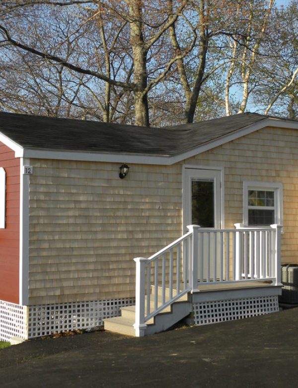 Two Bedroom Cottage with a King, Double Queens and Kitchen